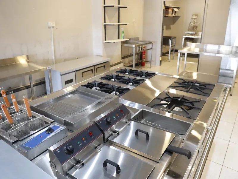 MIRAGE COMMERCIAL KITCHEN - Image 7