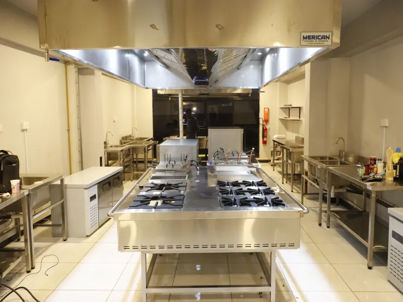 MIRAGE COMMERCIAL KITCHEN - Image 8